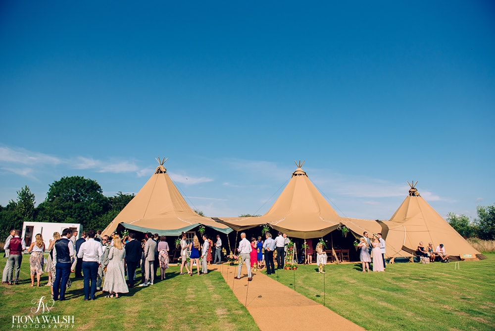 tipi-wedding-photos