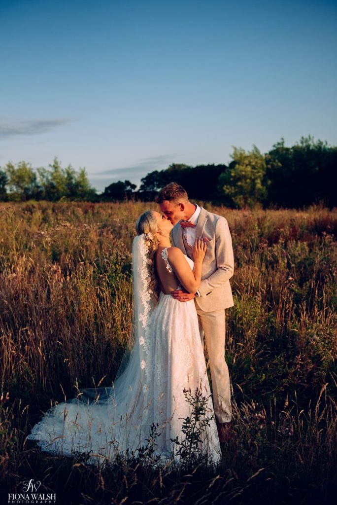 romantic-devon-wedding-photographer
