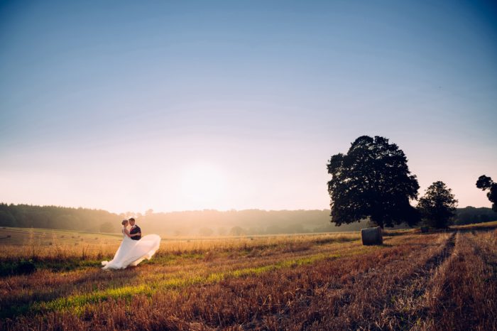 Outdoor-wedding-photos